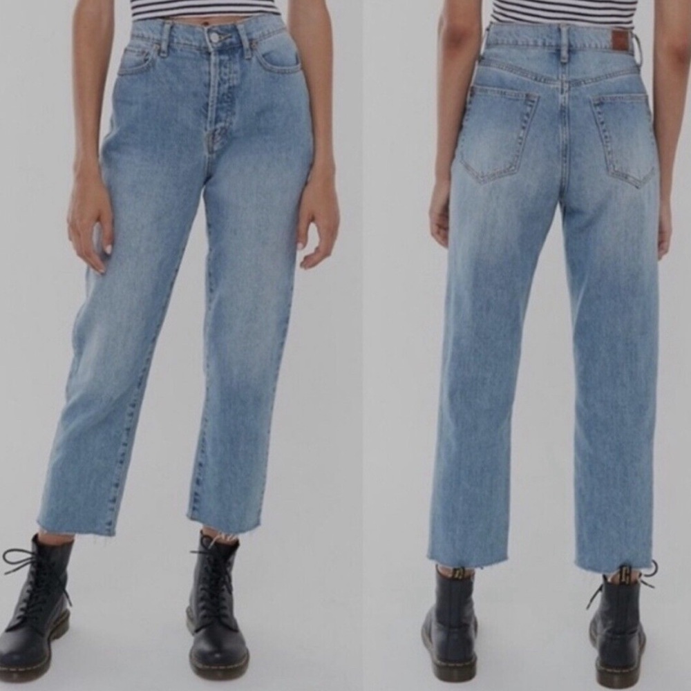Urban Outfitters | BDG Slim Straight Jeans Size 28